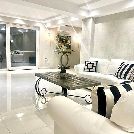 Dioni Luxury House Nea Iraklitsa Exterior foto