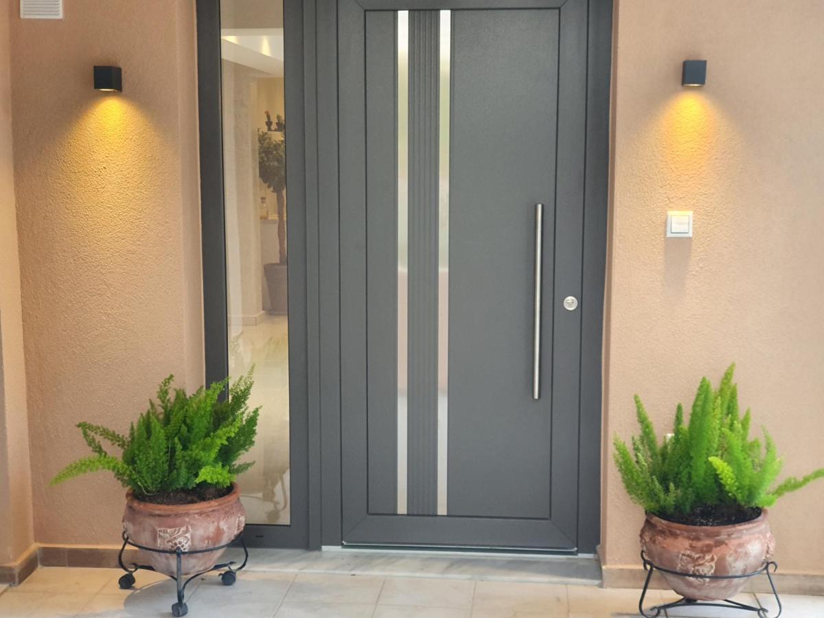 Dioni Luxury House Nea Iraklitsa Exterior foto