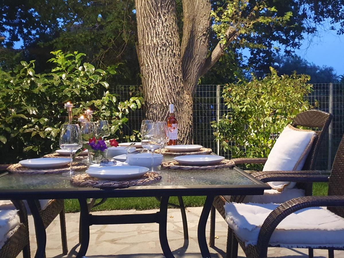 Dioni Luxury House Nea Iraklitsa Exterior foto