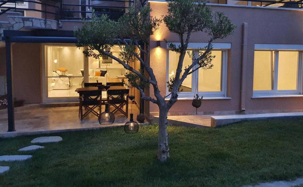Dioni Luxury House Nea Iraklitsa Exterior foto